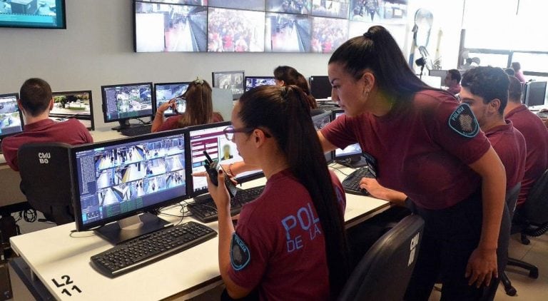 Nuevo sistema de reconocimiento facial para detectar a delincuentes prófugos (Foto: Policía de Ciudad de Buenos Aires/Télam)