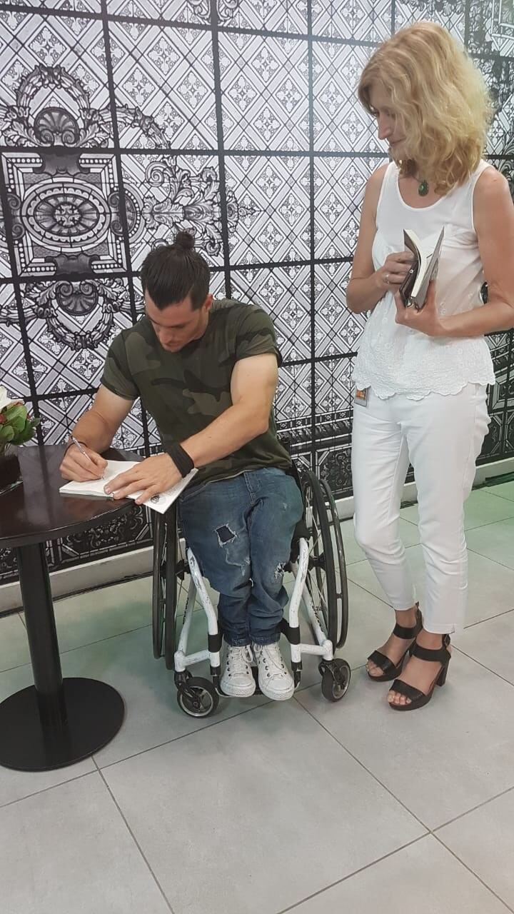 Gustavo Fernández presentó su libro en Córdoba.