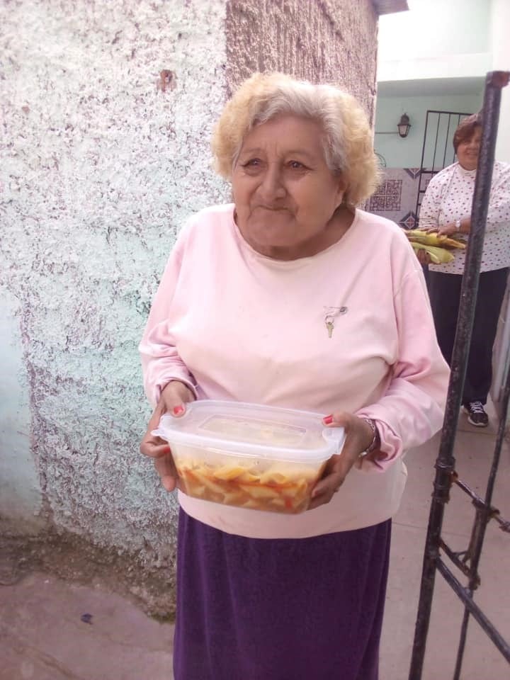 Iglesia Evangélica de Salta se suma a la iniciativa para alimentar a los abuelos (Facebook Juan Carlos Bazan)