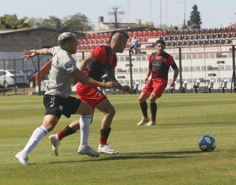 Patronato empató ante Atlético de Rafaela en su primer amistoso (Foto: Patronato)