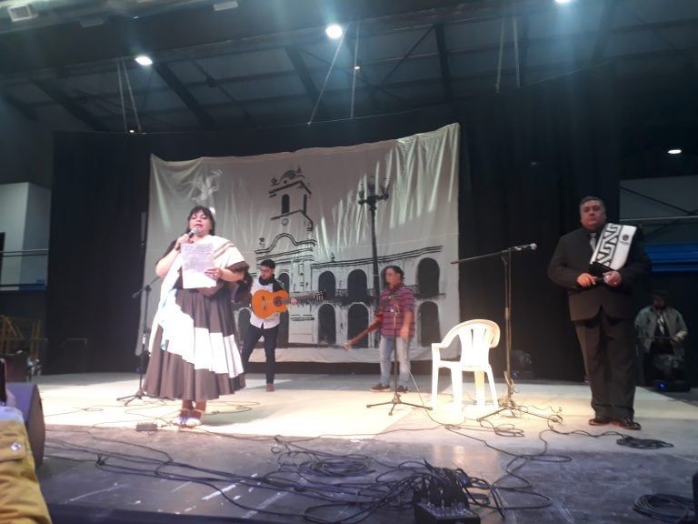 Mónica Chazarreta y Claudio Juarez en la presentación del evento