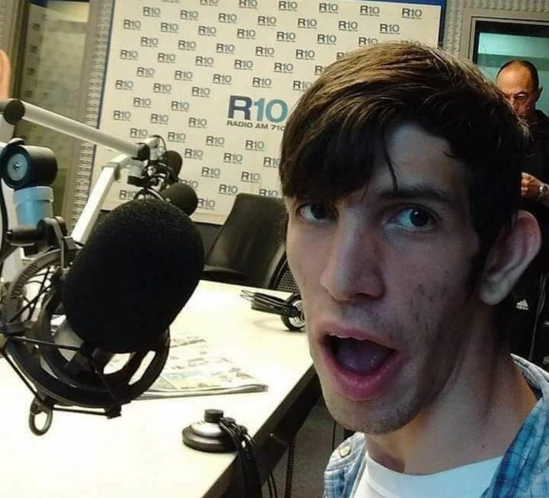 Gonzalo Giles, el joven mudo que hace radio (Foto: Instagram)