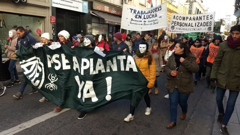 Movilización de ATE por el pase a planta permanemte. (ATE)