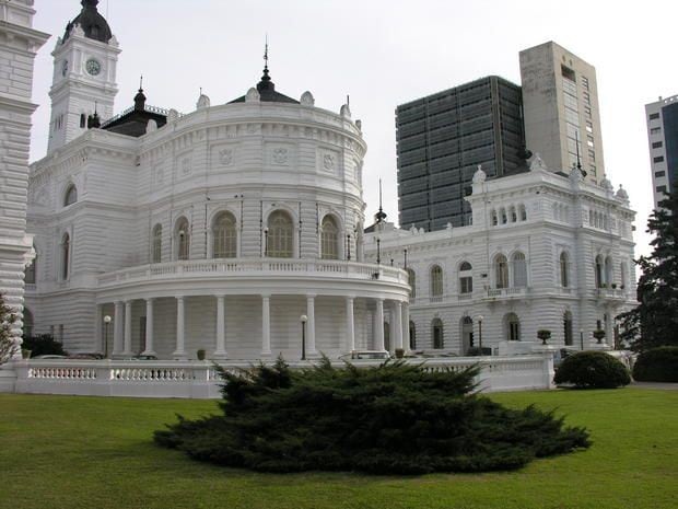 Palacio Municipal, La Plata. Web.