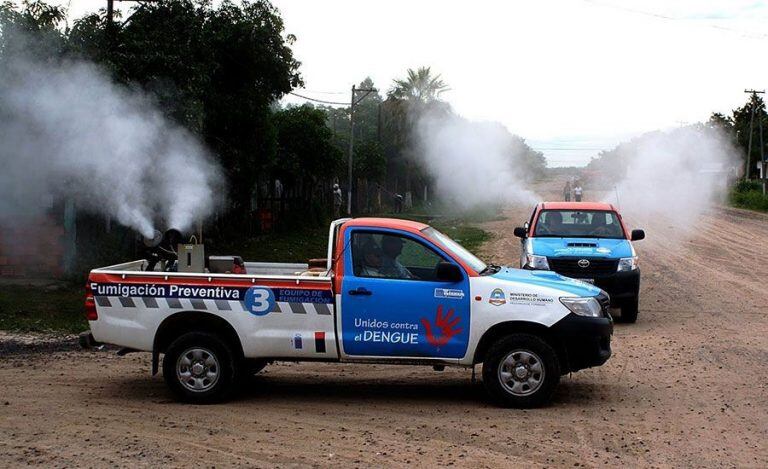 Continúa la fumigación espacial en los barrios y en el interior de la provincia