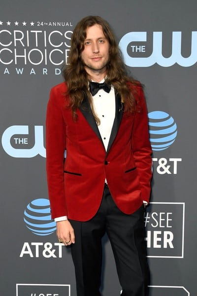 Ludwig Goransson posa en la alfombra azul de los Critics´Choice Awards.