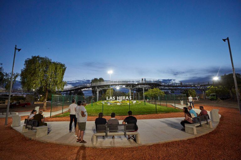 Las Heras luce su nuevo reloj. Foto: Municipio de Las Heras.