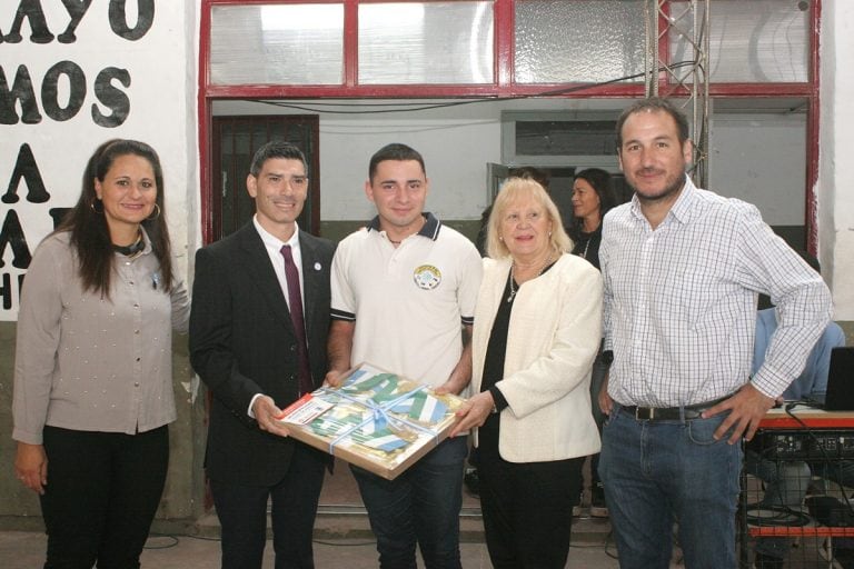 Entrega de bandera por el Día de la Memoria, la Verdad y la Justicia Ipetaym 68