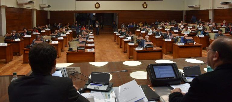 El diputado Carlos Amaya presidió la sesión este jueves por la mañana en la Legislatura provincial.