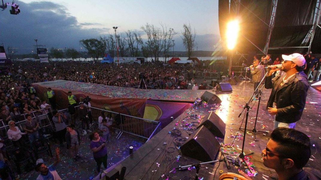 CARLOS PAZ. La clásica fiesta de la Primavera (La Voz). 