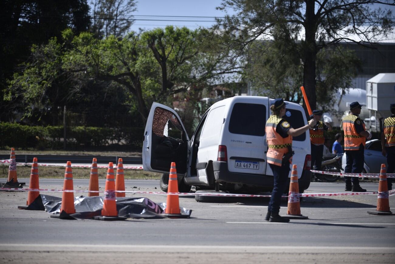 choque fatal en circunvalación y camino a San Carlos (Ramiro Pereyra / La Voz)