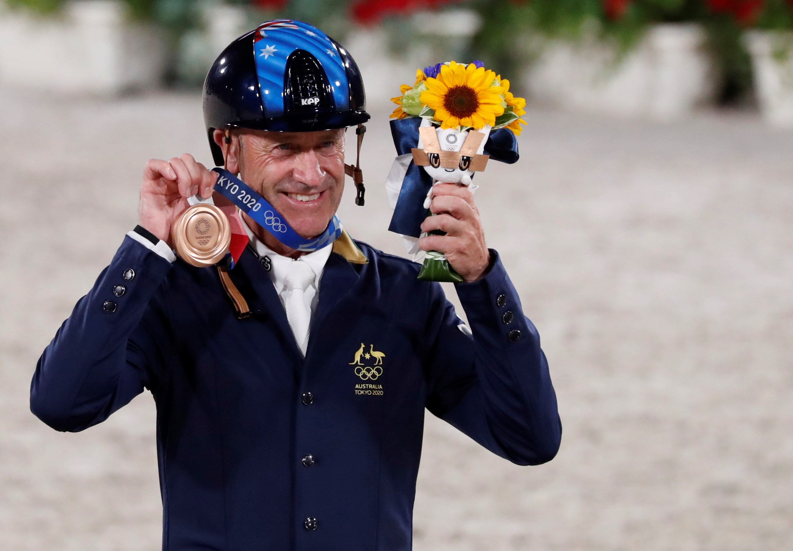 Andrew Hoy ganó dos medallas en los Juegos Olímpicos Tokio 2020 a los 62 años.