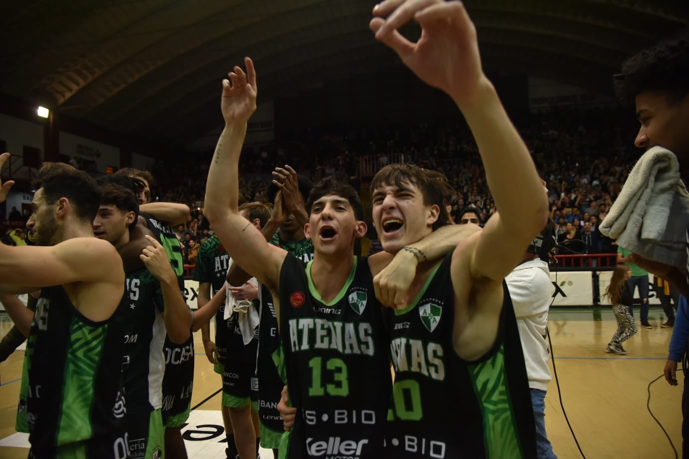 Atenas festejó ante San Lorenzo en el Cerutti. (Facundo Luque / La Voz)