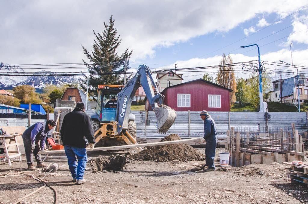 Comenzó la obra de construcción del edificio nuevo de Defensa Civil Municipal