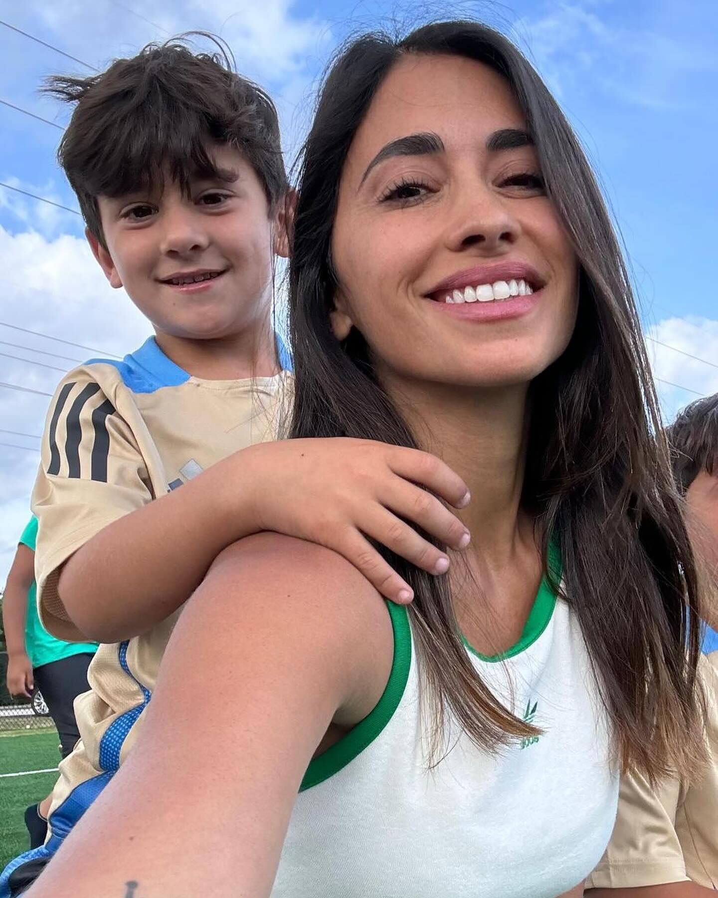 La influencer se sacó una selfie con Ciro Messi.