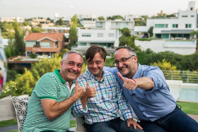 Día Mundial del Síndrome de Down, especial Hermanos del ciclo Qué Ves cuando me Ves, por Telenoche Doce.