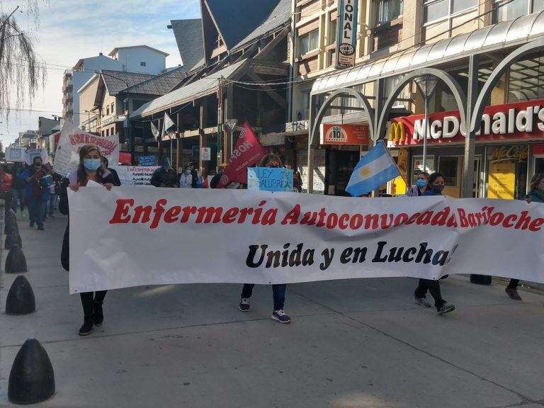 Protestas de enfermeros en Bariloche (Bariloche2000)