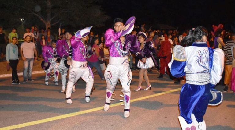 La familia santarroseña disfrutó del carnaval (Web).