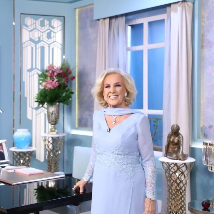 Mirtha regresaría a las pantallas en el mes de octubre. (Instagram/@mirthalegrand)