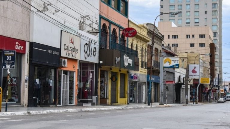 Calle principal de la ciudad de Comodoro Rivadavia.