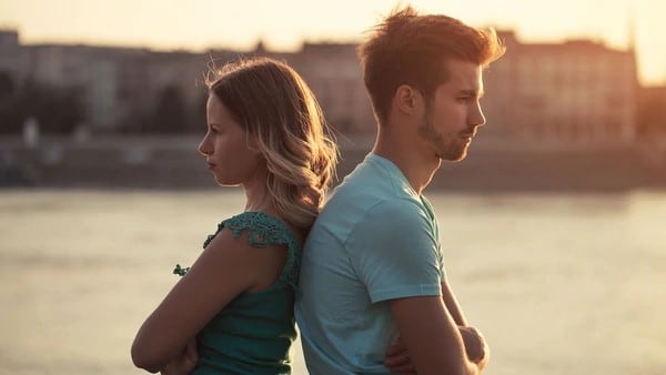 Pensar que la relación de pareja va a mejorar por estar más tiempo juntos es un error, si antes no se solucionan los problemas (Foto: Archivo)