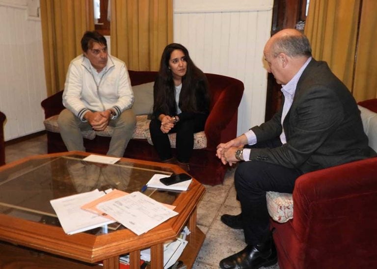 Gustavo Bellozas junto a Rocío Porta y Mariano USet