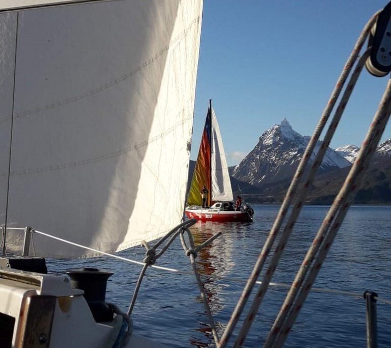 Navegando por el Canal Beagle