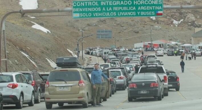 Siguen llegando a Mendoza turistas desde Chile.