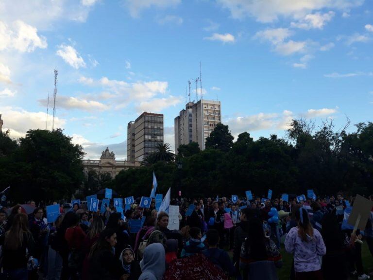 Marcha por la vida en la plaza Rivadavia