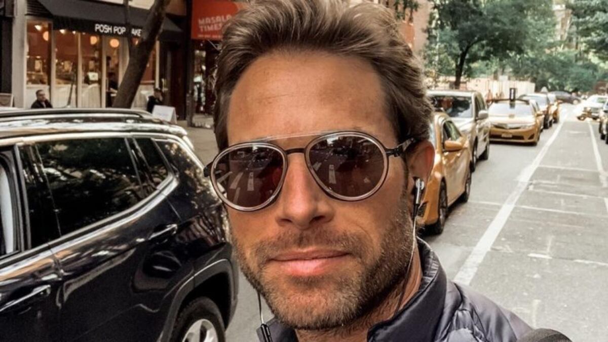 Un reconocido galán argentino se fotografió desnudo en la playa y generó una revolución en Instagram