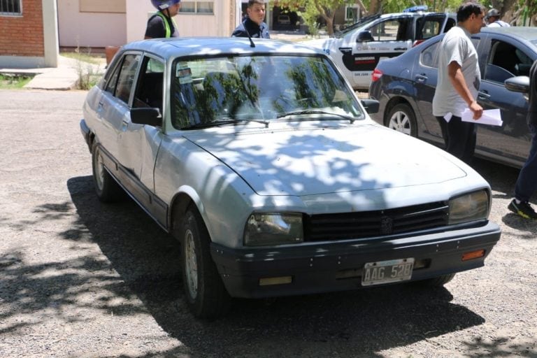 Agente penitenciario detenido con droga.