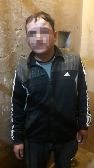 Los barras intentaron huir armados de la policía.