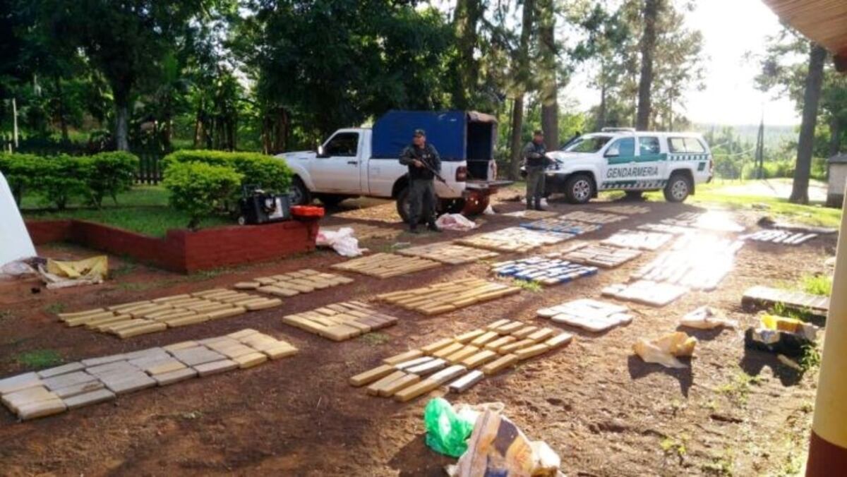 Puerto Esperanza: efectivos hallaron más de 800 kilos de marihuana