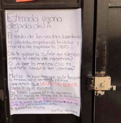 Cortó con su novio y su vecina le dejó una nota que se hizo viral