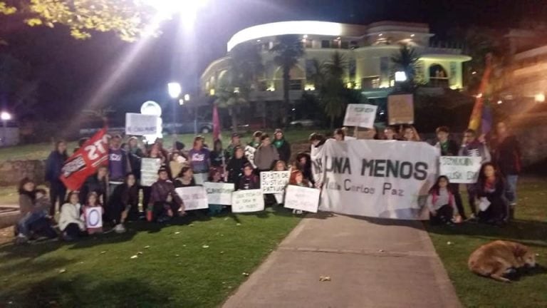 Marcha de "Ni una menos" en Carlos Paz