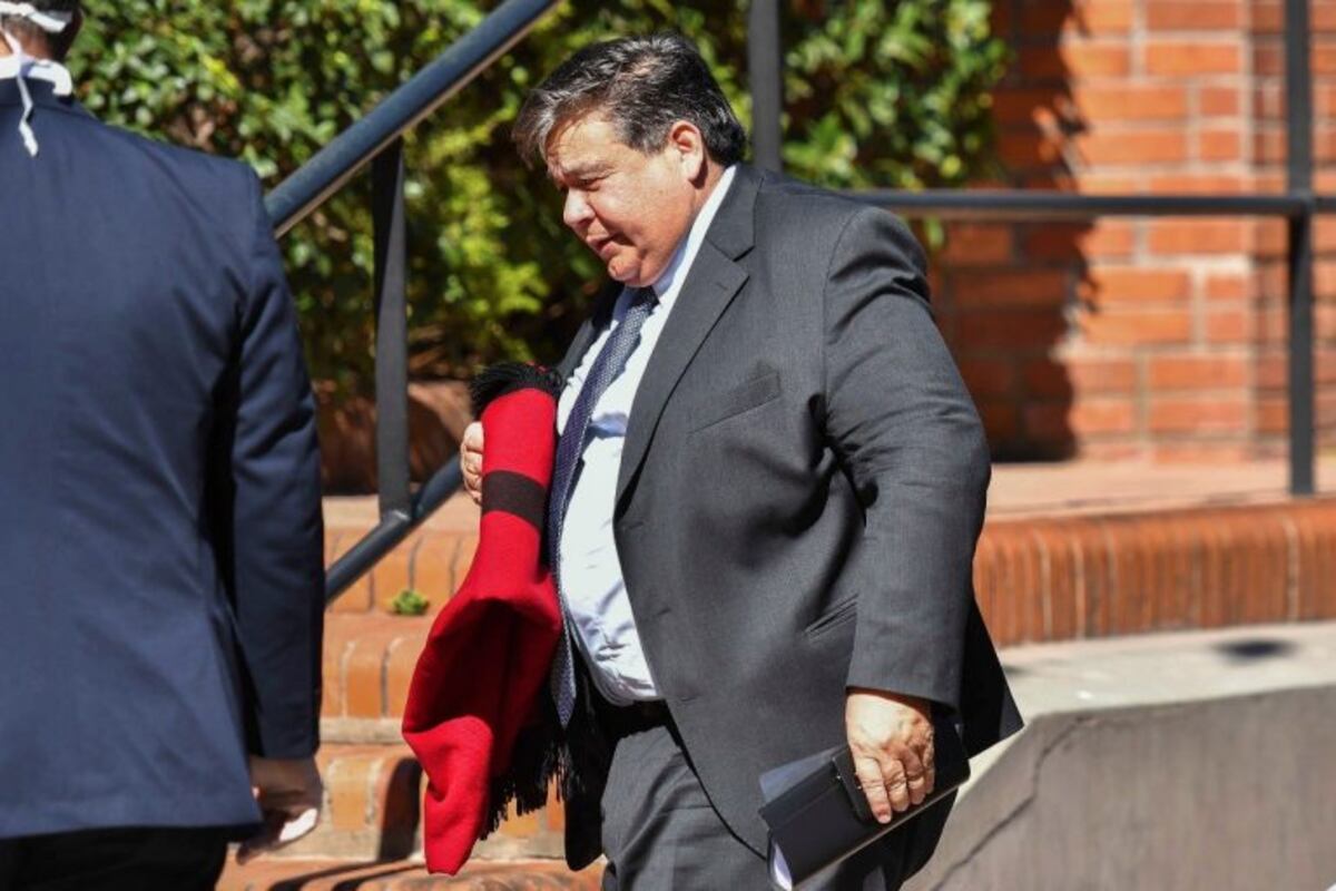 Imputan al intendente que dijo encubrir a quienes "venden falopa" y el gobierno de Kicillof lo defiende