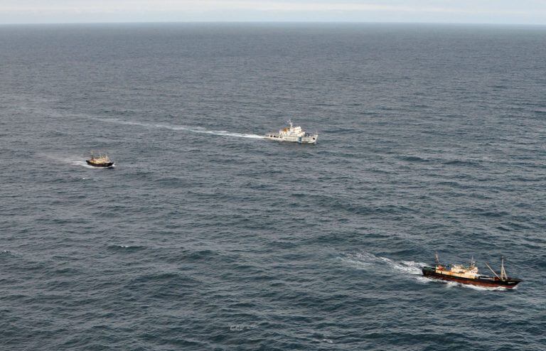 Captura de buque pescando de manera ilegal.