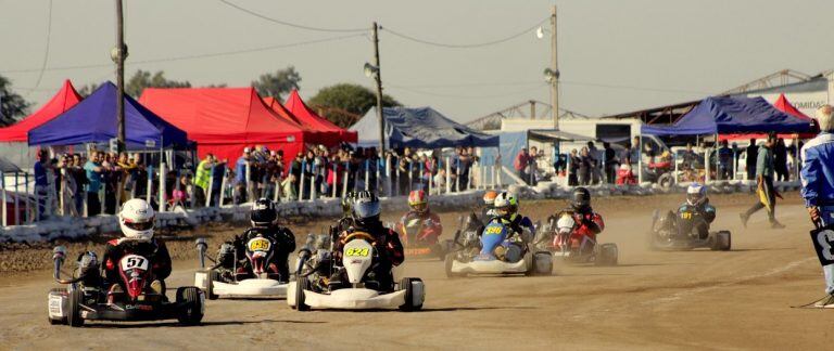 La actividad del Karting sobre tierra en la provincia de Córdoba incluye, además del Provincial, distintos torneos zonales, así como también locales. Todos, fiscalizados por la FRADC.