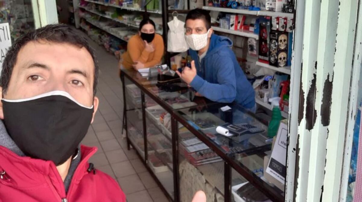 Final feliz: el cafetero más famoso de Azul podrá seguir trabajando