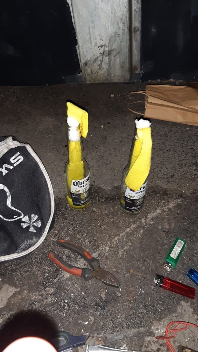 Detuvieron a un hombre con dos bombas molotov. (foto: SeguridadBA)