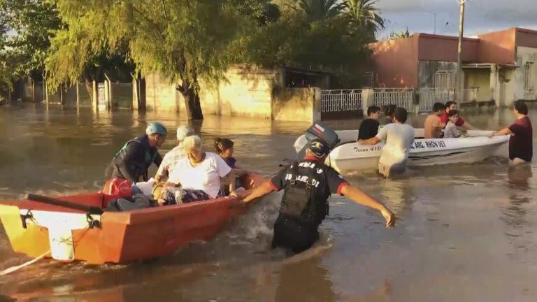 DYN25, TUCUMAN 03/04/17, EL PUEBLO DE LA MADRID, BAJO EL AGUA  POR  DESBORDE DEL RÍO MARAPA.FOTO:DYN/CAPTURA TV LA GACETA