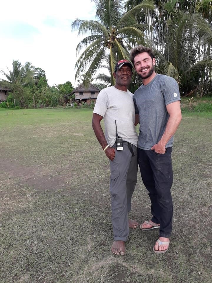 Cyril Tara fue el guía que acompañó a Zac Efron durante sus días en la selva.