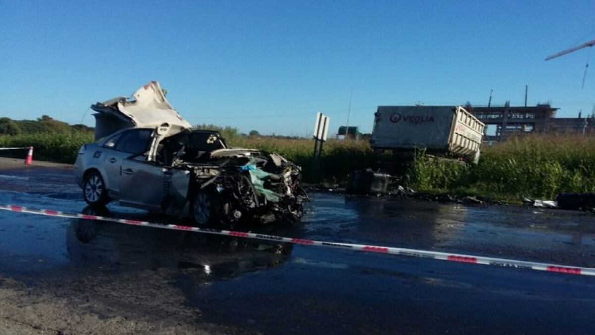 Choque entre un auto y un camión dejó un muerto en la ruta 16 a la ...