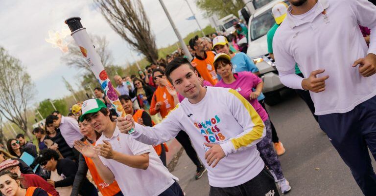 Las imágenes del paso del Tour de la Antorcha por Neuquén (Fotos: Guido Martini/Buenos Aires 2018)