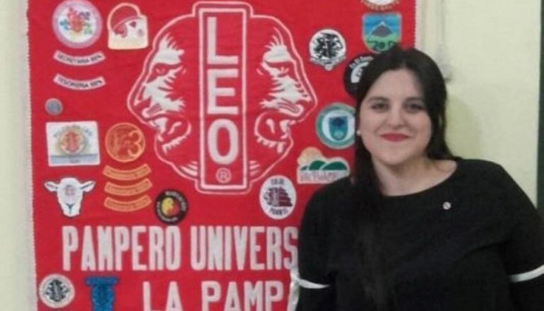 La presidenta del Club (Club Leo)