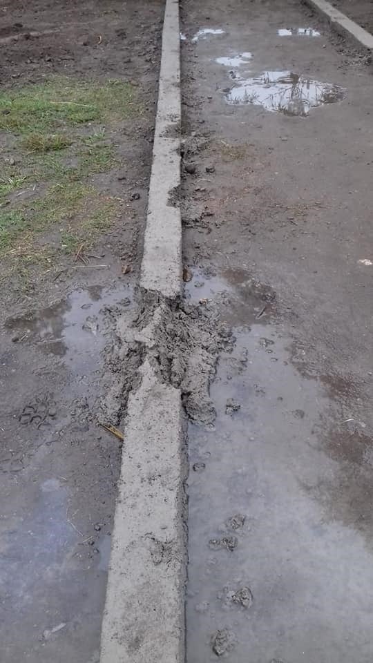 Actos de vandalismo en plaza de Los Cigarrales, Mendiolaza.