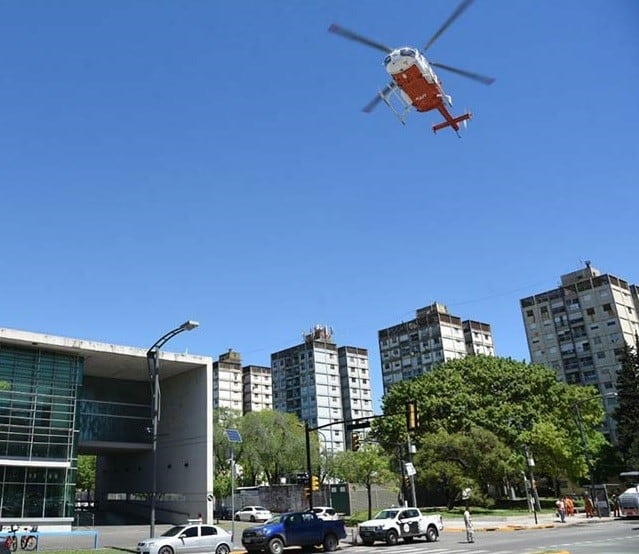 El helicóptero sanitario puede está en condiciones de aterrizar sobre Pellegrini frente al HECA. (Archivo Municipio)