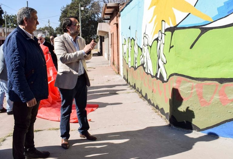 El mural descubierto en el barrio 17 de Agosto.