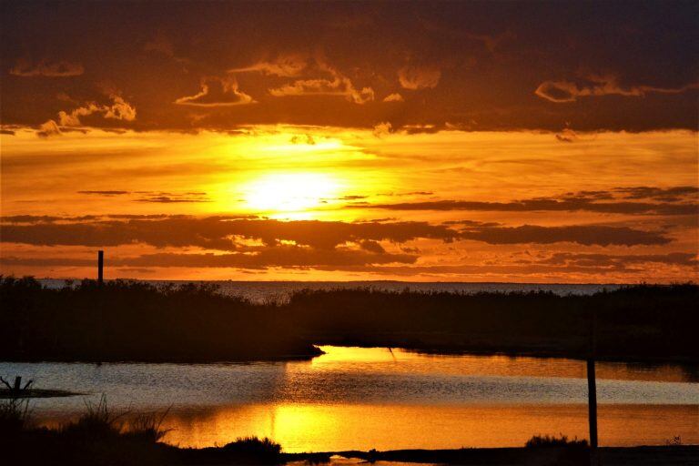 Atardecer en Miramar de Ansenuza - PH Hugo Giraudo