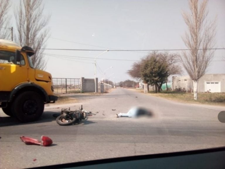 El motociclista está internado en el nosocomio de Villa Mercedes.